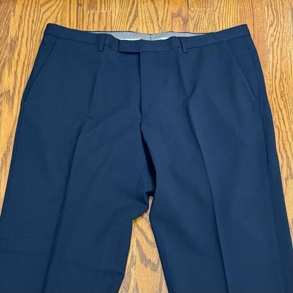 Hugo Boss Navy Blue The Jam 7/Sharp 3 Flat front Dress Pants. Size 36. - Picture 2 of 10